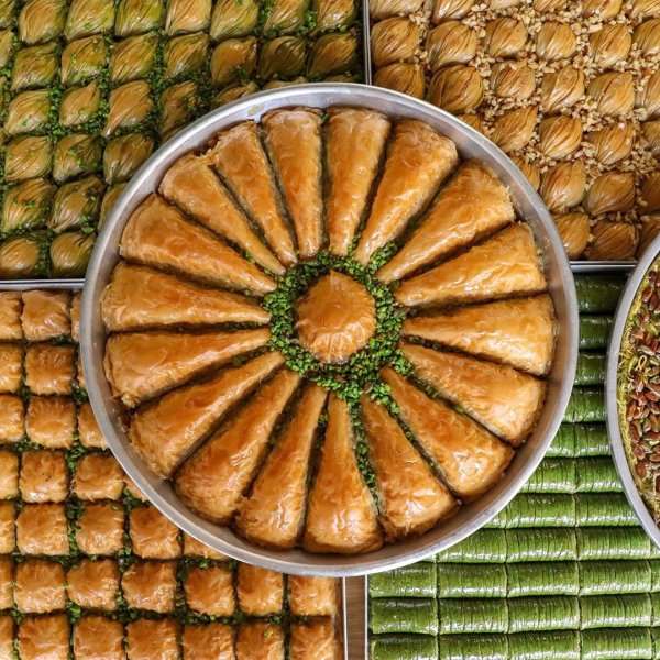 Пахлава мидье