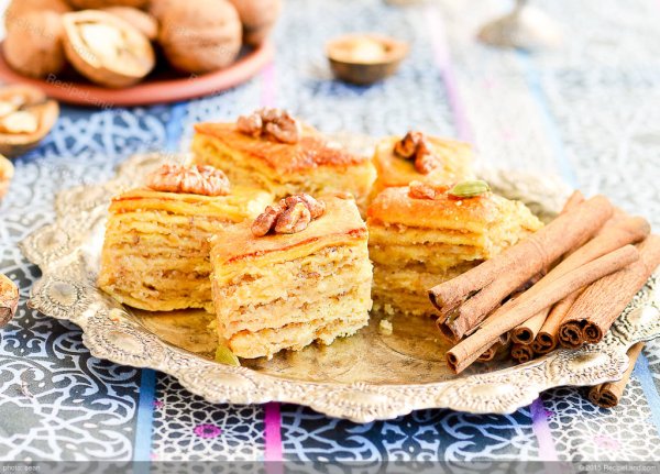 Пахлава с корицей