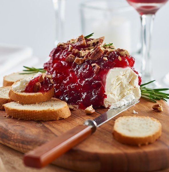 Блинчики с клюквенным соусом