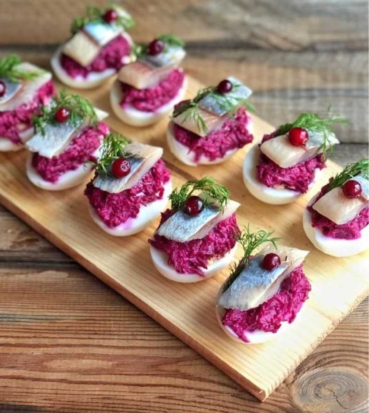 Канапе селедка под шубой