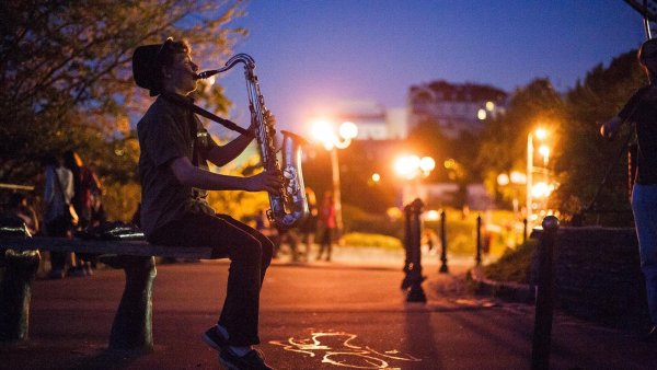 Уличные музыканты