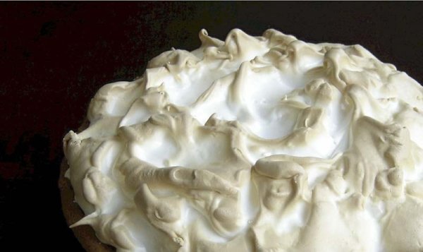 День баварского кремового пирога