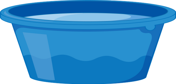 Ребёнок в тазике с водой