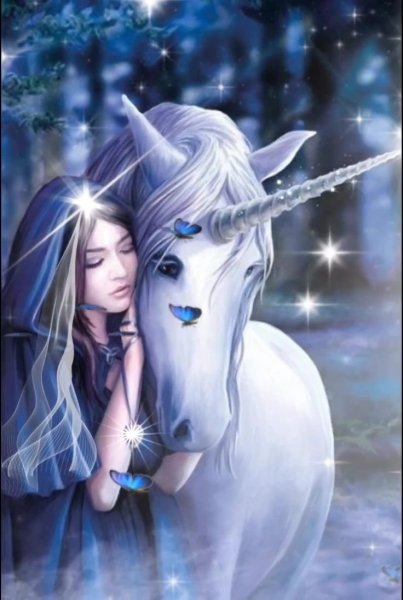 Девушка Единорог