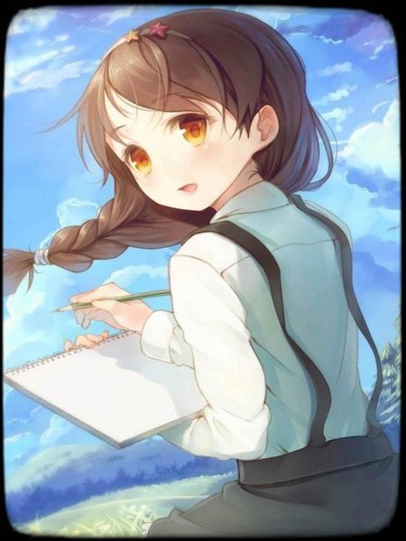 Малннькаядевочка с каштановыми волосами