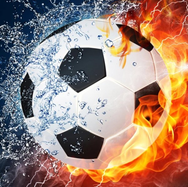 Красивый футбольный мяч