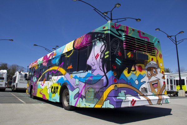 Автобус арт