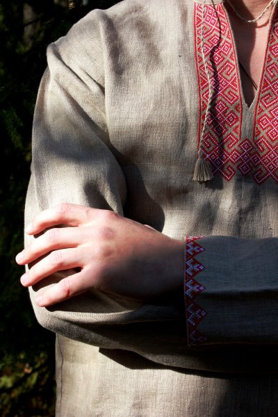 Мальчик в русской одежде