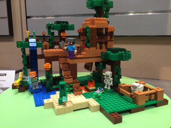 LEGO Minecraft Legends