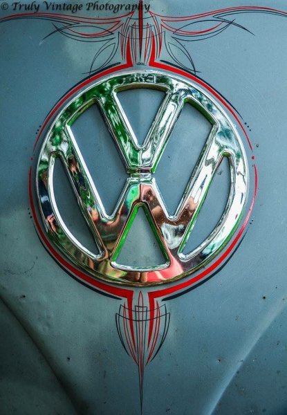 Фольксваген лого арт