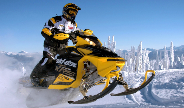 Snowmobile BRP Ski-Doo