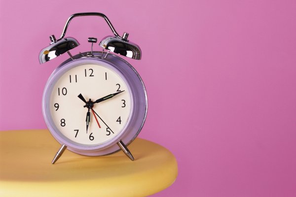 Будильник арт