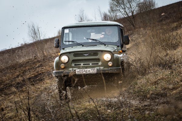 УАЗ Хантер по грязи