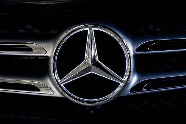 Mercedes Benz logo w163