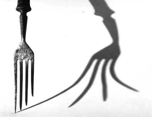 Вилка с тенью