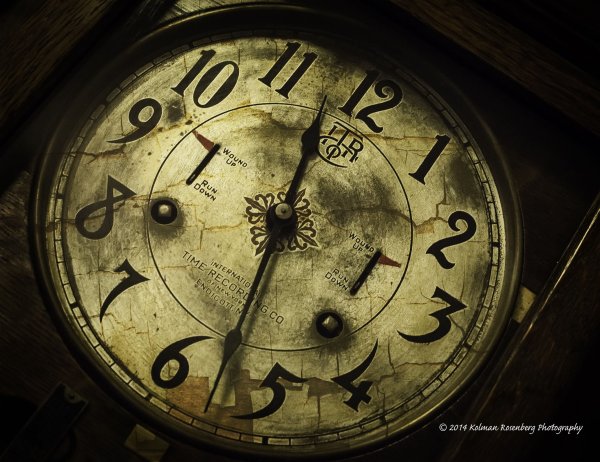 Мистические часы арт