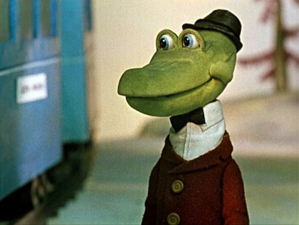 Крокодил Гена в профиль