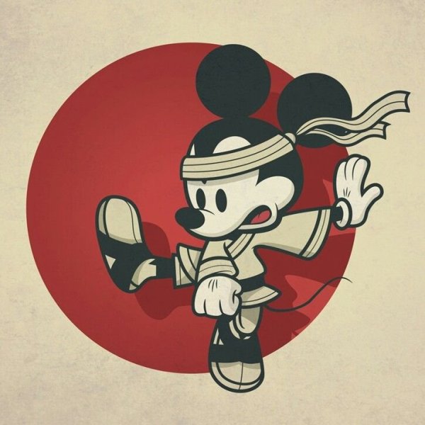 Минни Маус каратист