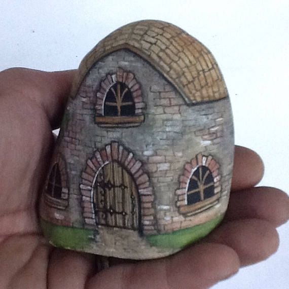 Домики на камнях акриловыми красками