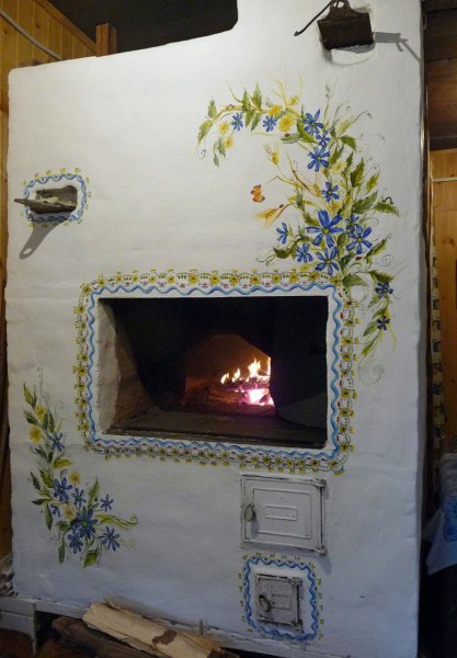 Расписная печь русская