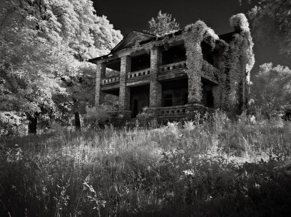 Распечатать заброшенный дом