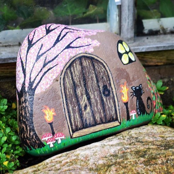 Рисование на камнях домики