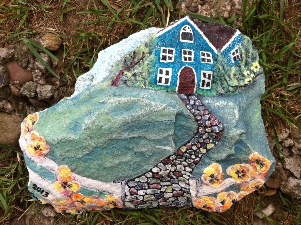 Домик из камня