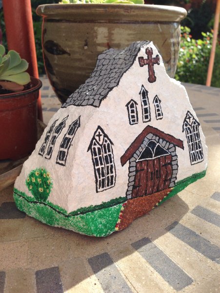 Домики на камнях