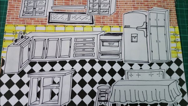 Бумажный домик в тетради