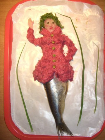 Салат в виде русалки