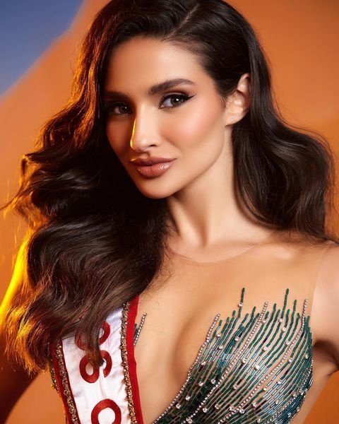 Шарж девушка на рыбалке