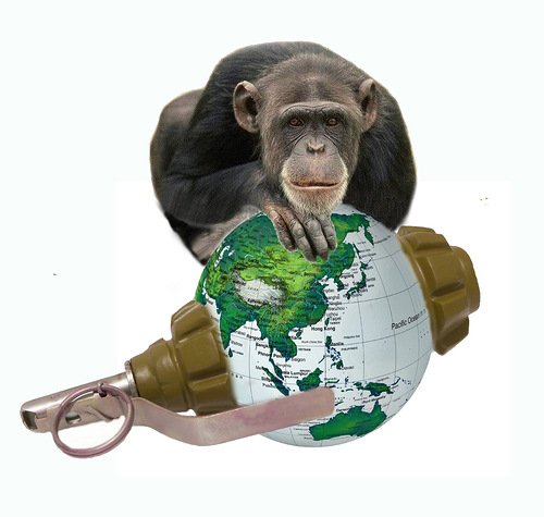 Обезьяна с гранатой