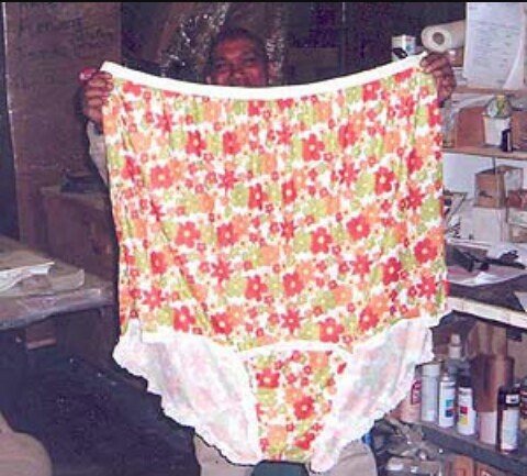 Самые большие женские трусы