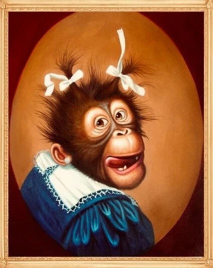 Шимпанзе с гранатой