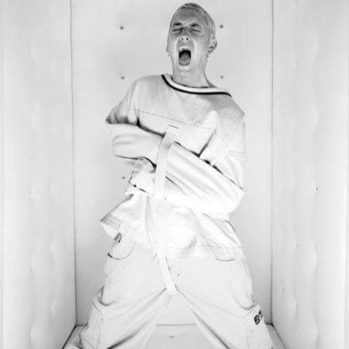 Человек в смирительной рубашке