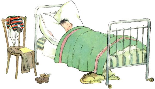 Ленивый мальчик на кровати