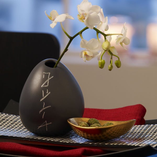 Натюрморт с вазами