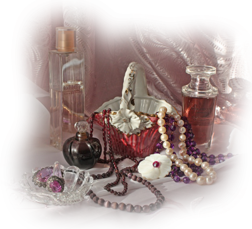 Духи и бусы
