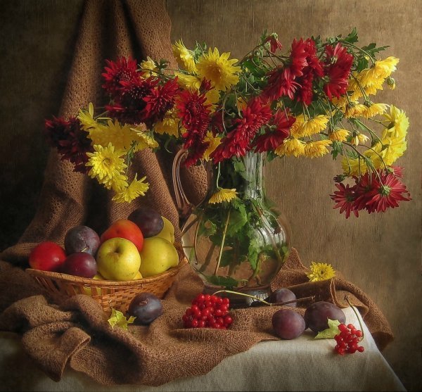 Осенний натюрморт цветными карандашами