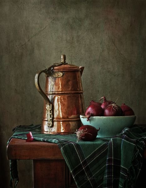 Натюрморт с медной посудой