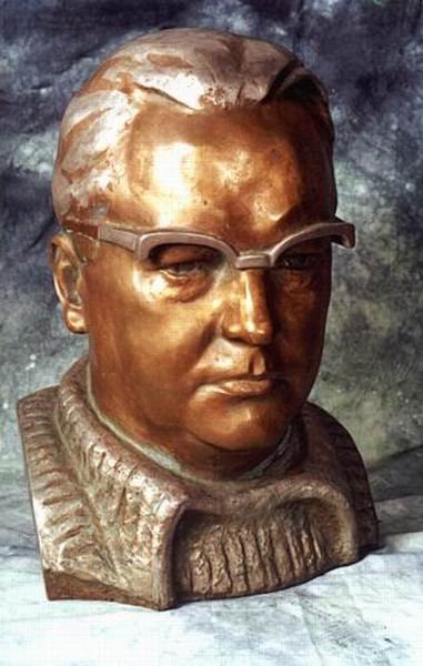 Кувшин с фруктами