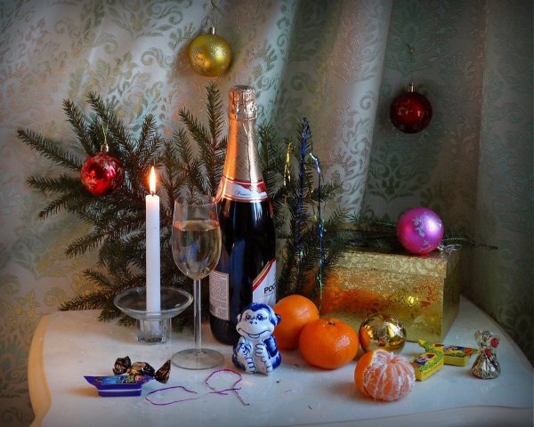 Праздничный новогодний натюрморт
