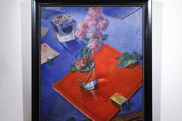 Кузьма Петров-Водкин "черемуха в стакане", 1932