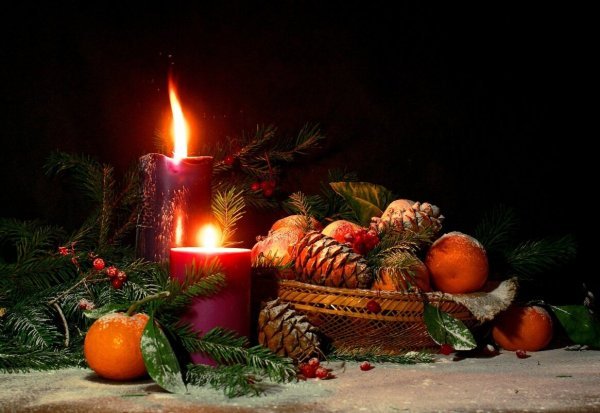 Рождественские натюрморты со свечами