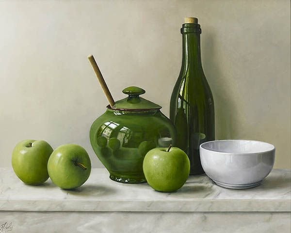 Натюрморт из зеленых предметов
