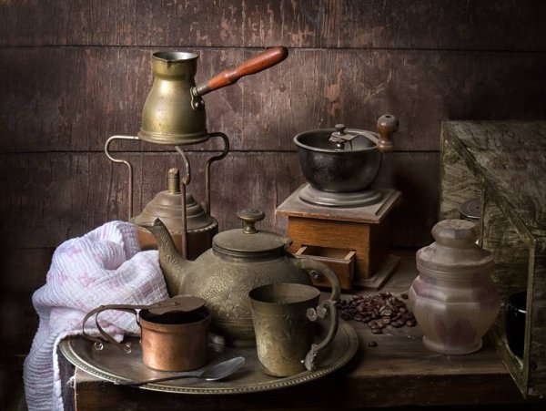 Натюрморт из предметов быта