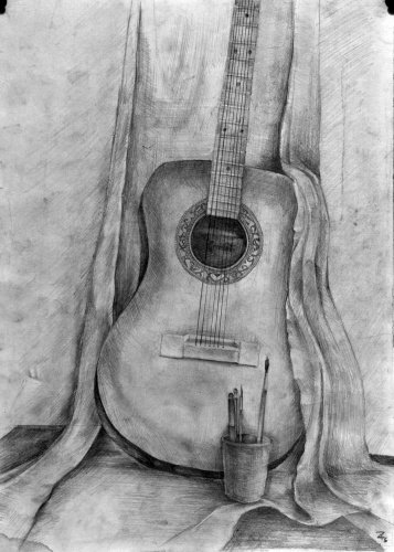 Музыкальный натюрморт карандашом