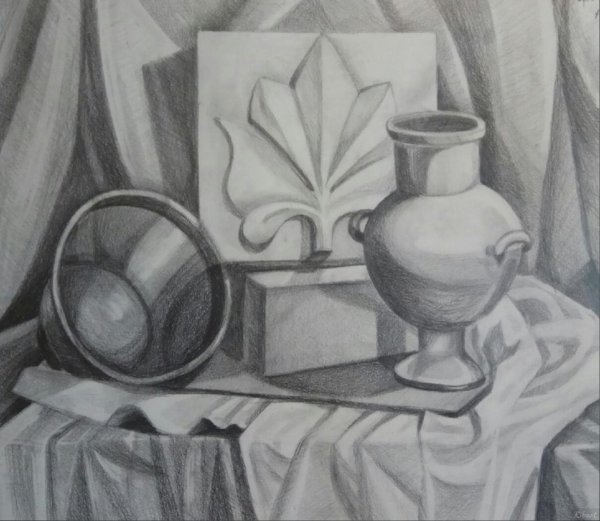 Натюрморт карандашом