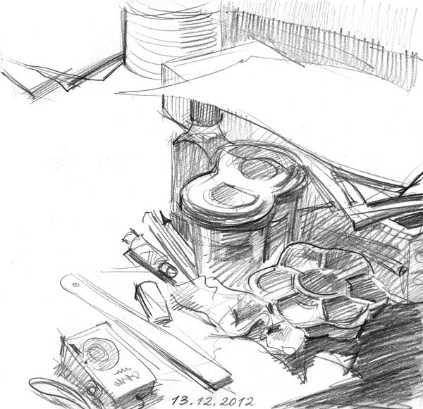 Предметы на столе набросок