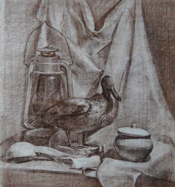 Натюрморт с птицей карандашом